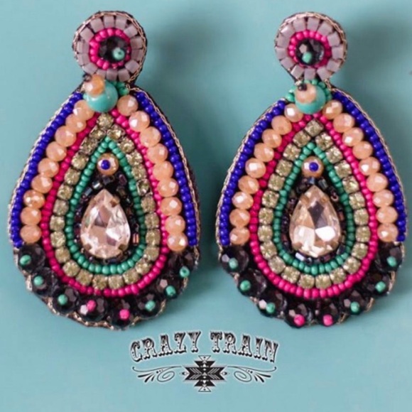 Beautiful Colorful Boutique Beaded Teardrop Earrings! Stunning! 💕 - Picture 3 of 3